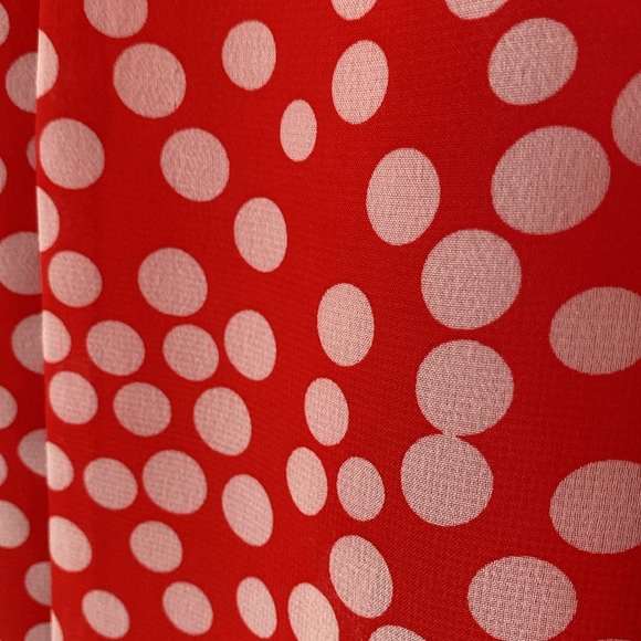 ILE NEW YORK ❤️🤍RED WITH WHITE🤍❤️ POLKA DOTS SLEEVELESS SIZE 8 🌟EUC🌟 - Picture 6 of 16